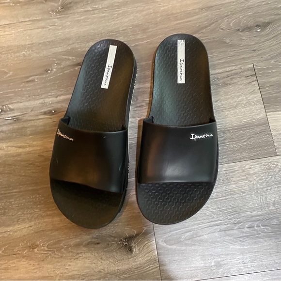 Ipanema Rubber Black Men's Slipper - Picture 5 of 10